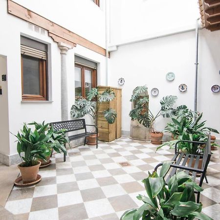 Tuguest Plaza De Gracia Apartment Granada Luaran gambar