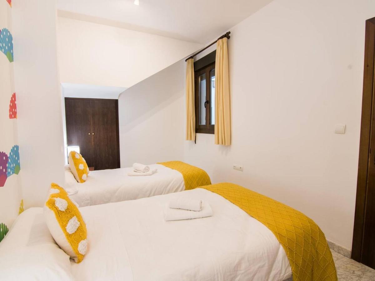 Tuguest Plaza De Gracia Apartment Granada Luaran gambar