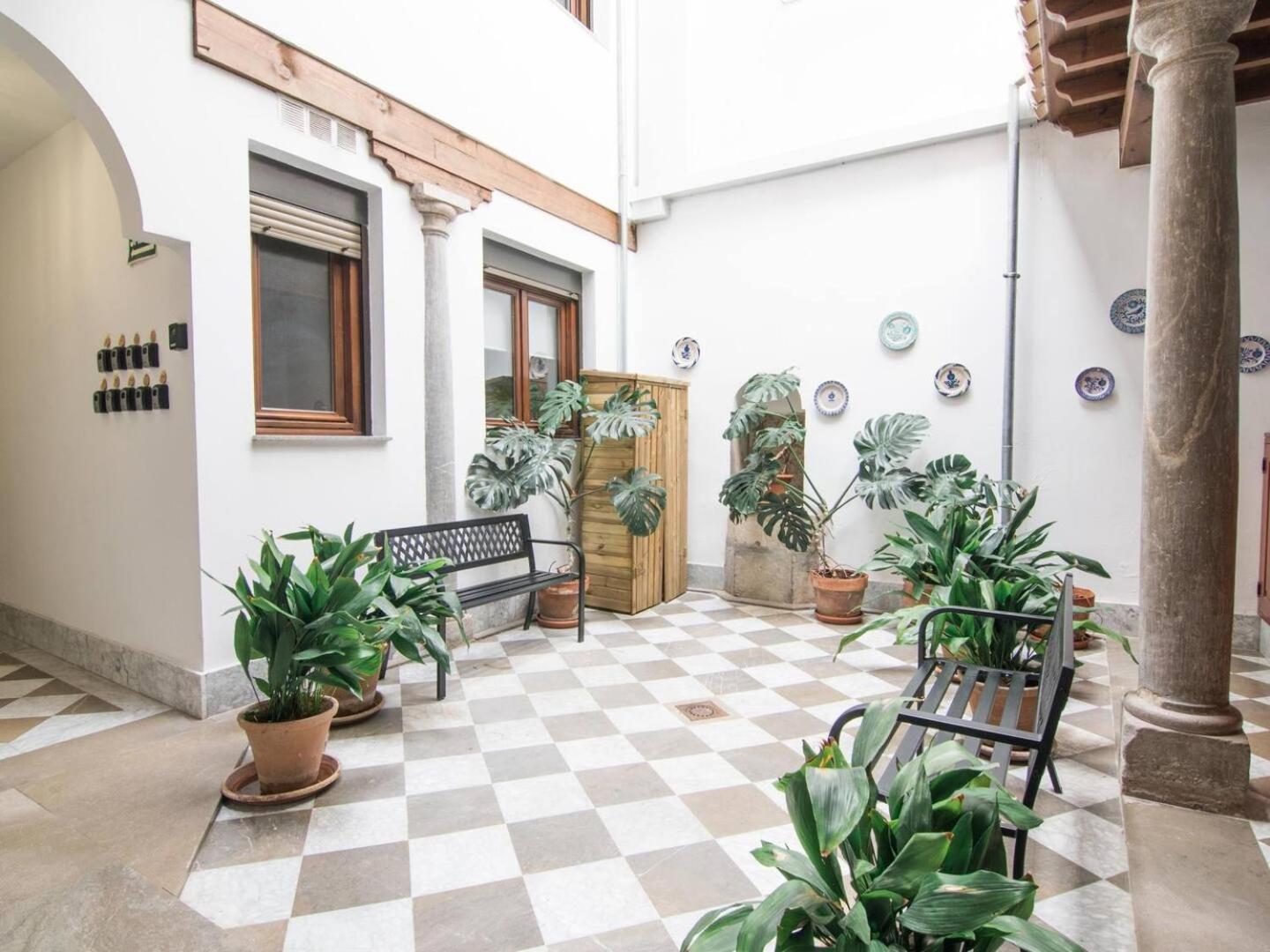 Tuguest Plaza De Gracia Apartment Granada Luaran gambar